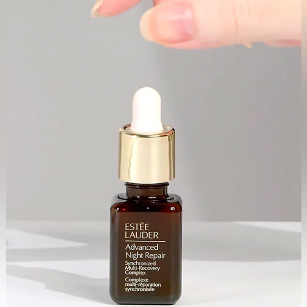 🌟NIB🌟 ESTEE LAUDER Advanced Night Repair Serum Travel Size🌟great way to try🌟